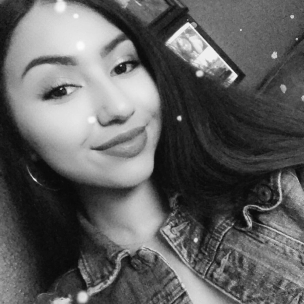 Meet your Posher, Xitlali